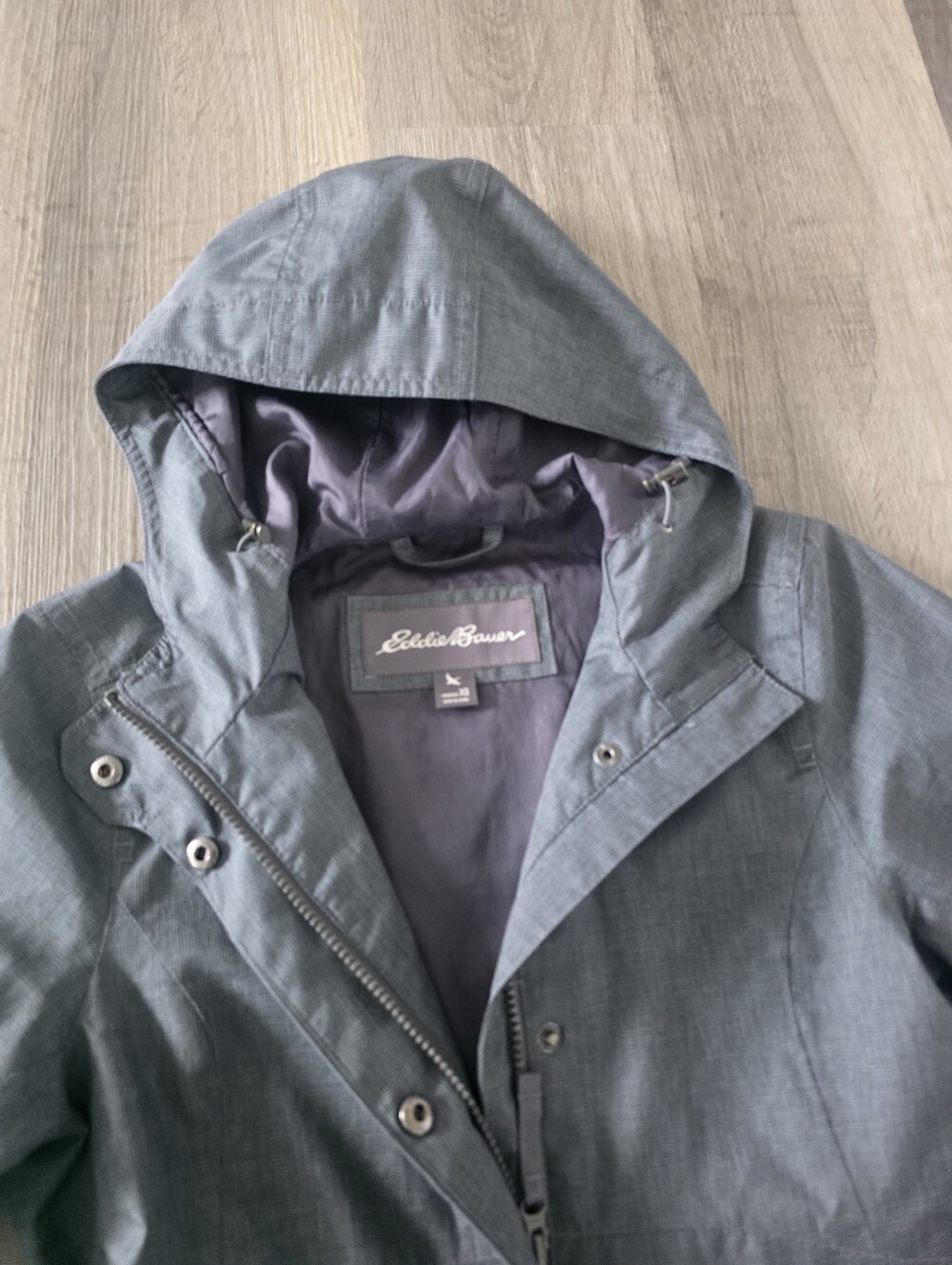 Eddie Bauer Women's Gray Raincoat Hooded Size XS - Picture 5 of 8